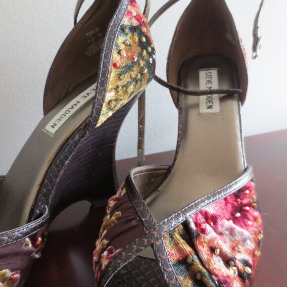 Vintage Steve Madden Skinny Wedge Heels - Picture 6 of 6